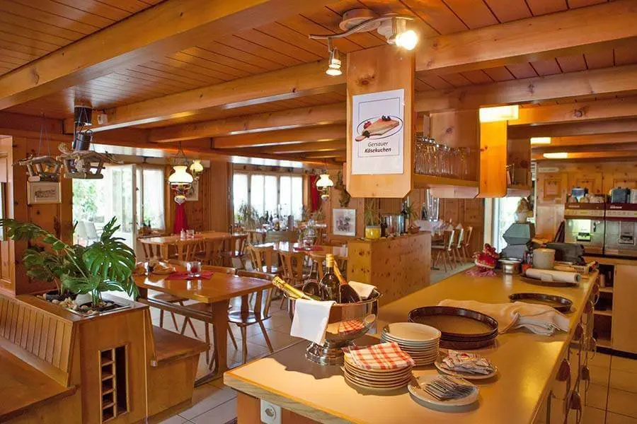 Restaurant Hirschen Güggeli Oase